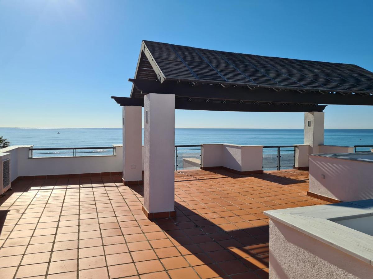 Casas Del Mar Boutique Apartment Casares Exterior photo